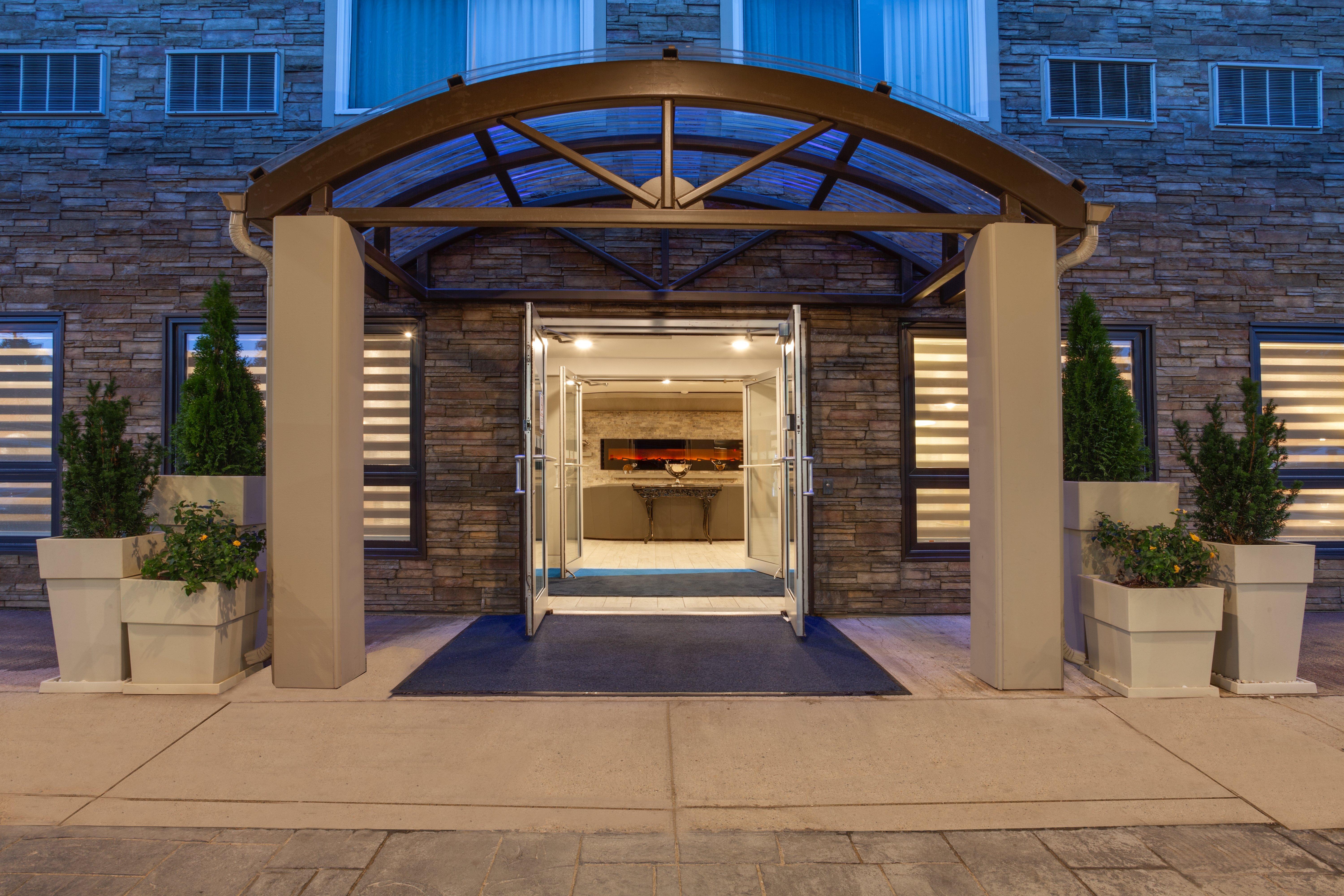 Holiday Inn Express Hotel & Suites Uptown Fredericton By Ihg Экстерьер фото